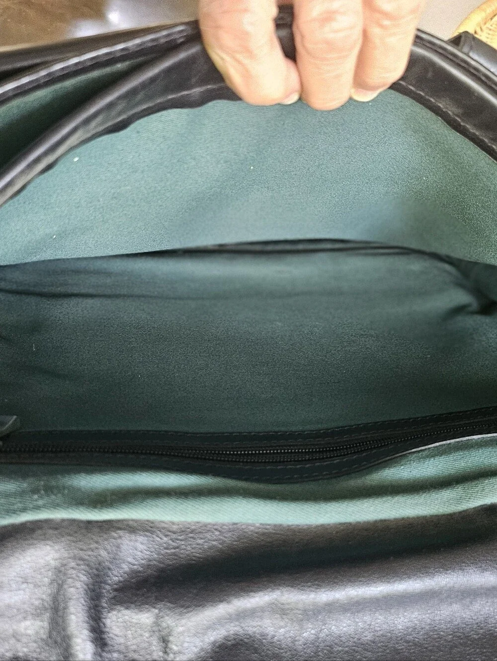 Lopez Taibo Soft Black Leather Briefcase 16x12 Men's Business Travel Bag - Strap
